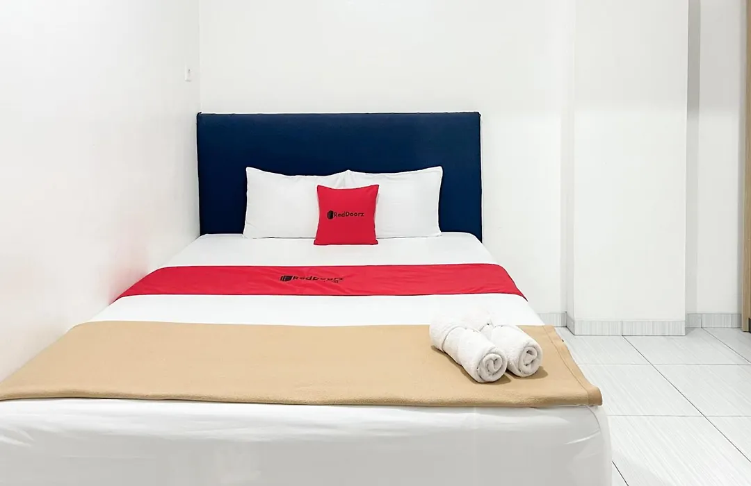 RedDoorz Near Mall Ramayana Rapak Balikpapan-1