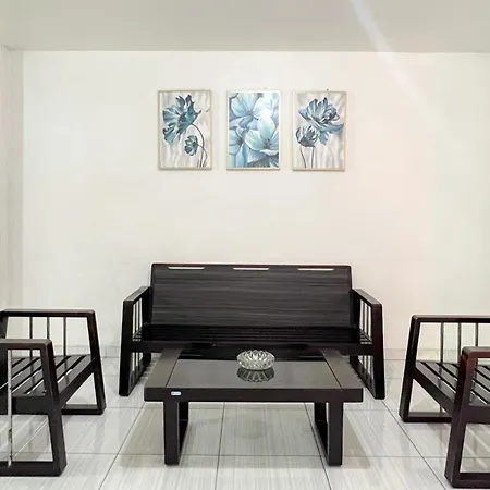 RedDoorz Near Mall Ramayana Rapak Balikpapan-2